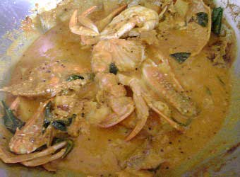 crab curry with pineapple