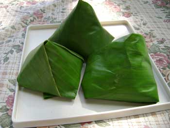 Nasi Lemak as it is sold on the streets of Penang and further in Malaysia