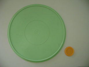 seal K 
	vs seal V of Tupperware seals